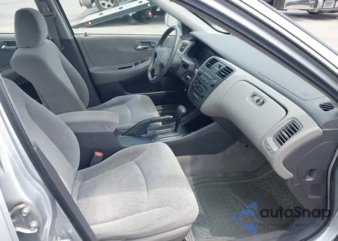 2001 Honda Accord 2.3 Lx from USA, damaged, VIN 1HGCG56591A093560